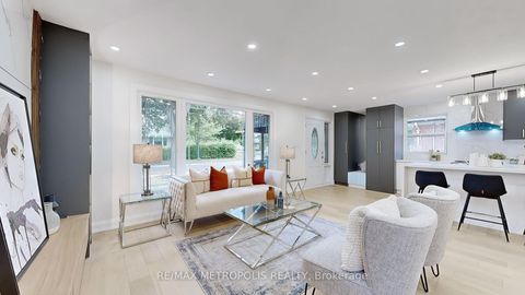 Photo 5 at 81 Sedgemount Drive, Woburn, Toronto