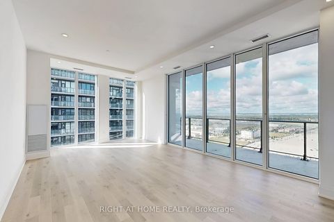 Photo 4 at LPH106 - 8960 Jane Street, Concord, Vaughan