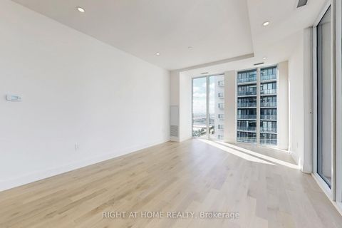 Photo 6 at LPH106 - 8960 Jane Street, Concord, Vaughan