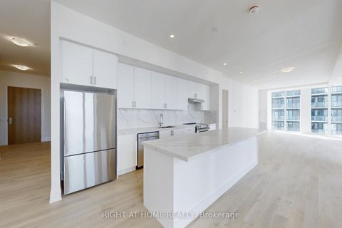 Photo 9 at LPH106 - 8960 Jane Street, Concord, Vaughan