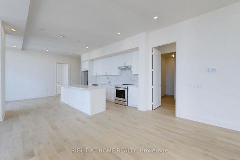 Photo 11 at LPH106 - 8960 Jane Street, Concord, Vaughan