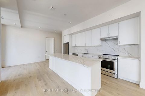 Photo 12 at LPH106 - 8960 Jane Street, Concord, Vaughan