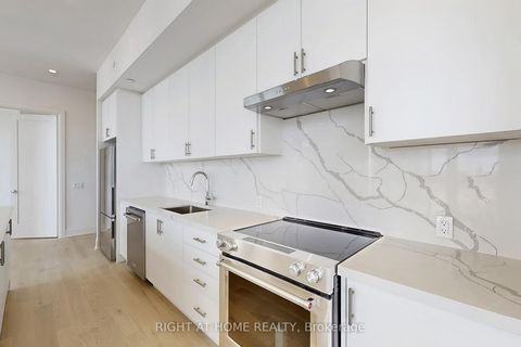 Photo 17 at LPH106 - 8960 Jane Street, Concord, Vaughan
