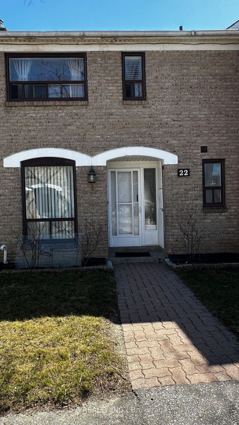 Photo 8 at 22 - 25 Gosford Boulevard, Black Creek, Toronto