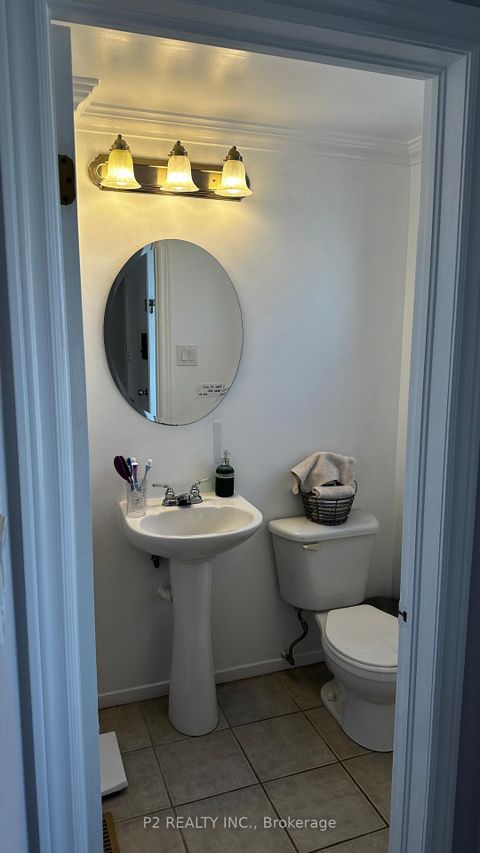 Photo 10 at 22 - 25 Gosford Boulevard, Black Creek, Toronto