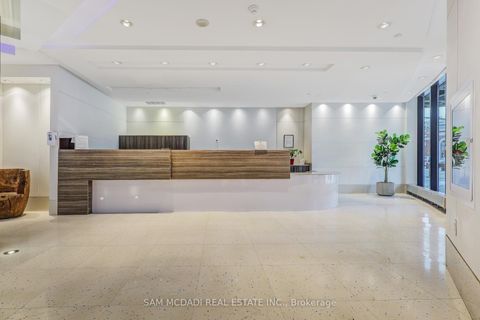 Photo 2 at 332 - 600 Fleet Street, Niagara, Toronto