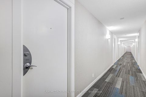 Photo 4 at 332 - 600 Fleet Street, Niagara, Toronto
