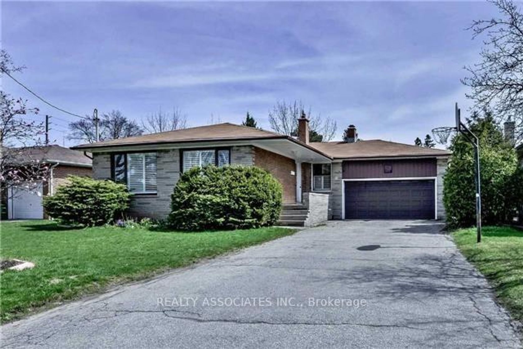 9 Muirkirk Road, Willowdale West, Toronto 