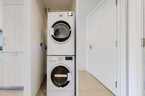 Photo 34 at 1702 - 65 Mutual Street, Yonge Corridor, Toronto Photo 34 at 1702 - 65 Mutual Street, Yonge Corridor, Toronto