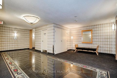 Photo 10 at 718 - 222 The Esplanade, Waterfront Communities C8, Toronto