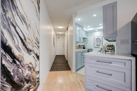Photo 18 at 718 - 222 The Esplanade, Waterfront Communities C8, Toronto