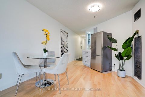 Photo 35 at 718 - 222 The Esplanade, Waterfront Communities C8, Toronto