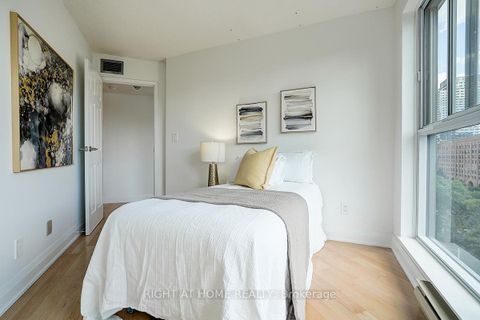 Photo 45 at 718 - 222 The Esplanade, Waterfront Communities C8, Toronto