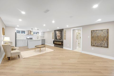 Photo 24 at 125 Elmcrest Road, West Deane, Toronto