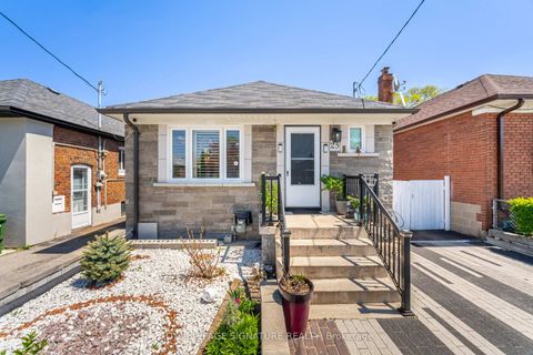 Photo 0 at 25 Handel Street, Smythe, Toronto