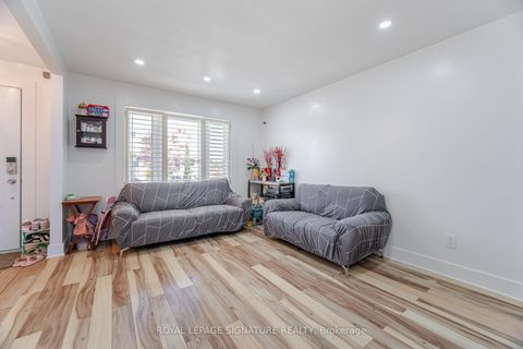 Photo 7 at 25 Handel Street, Smythe, Toronto