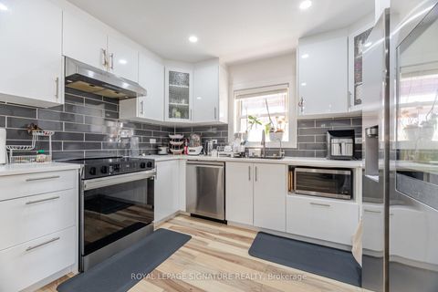 Photo 14 at 25 Handel Street, Smythe, Toronto
