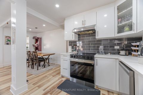 Photo 18 at 25 Handel Street, Smythe, Toronto