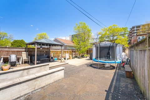 Photo 43 at 25 Handel Street, Smythe, Toronto