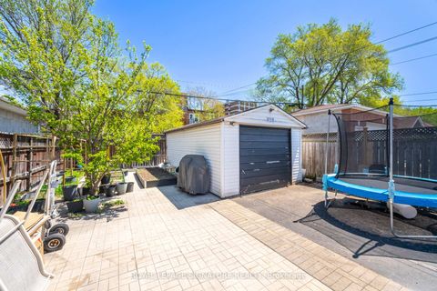 Photo 48 at 25 Handel Street, Smythe, Toronto