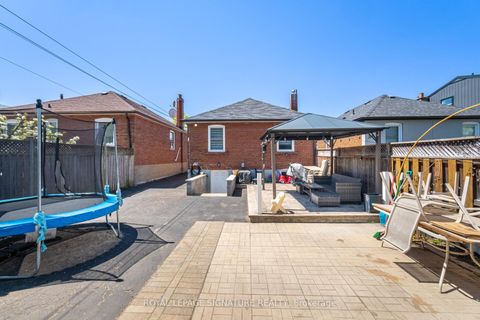 Photo 49 at 25 Handel Street, Smythe, Toronto