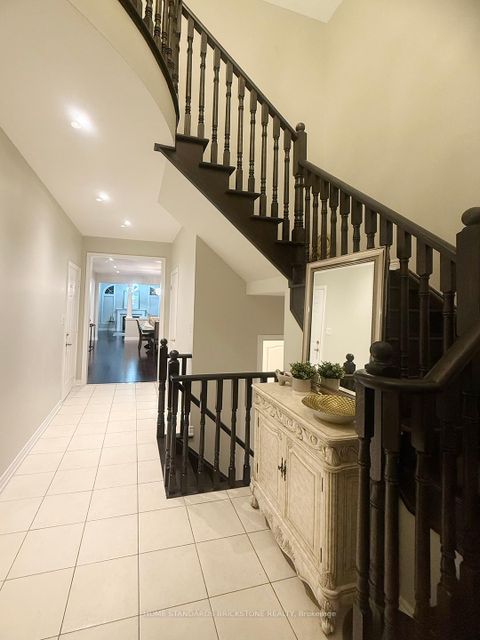Photo 18 at 2465 Quetico Crescent, WM Westmount, Oakville