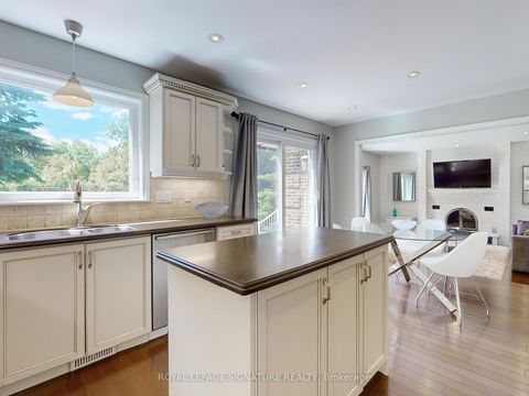 Photo 11 at 81 Garden Avenue, South Richvale, Richmond Hill