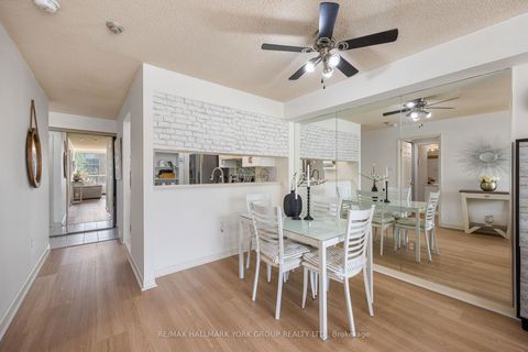 Photo 4 at 301 - 309 Major Mackenzie Drive, Harding, Richmond Hill