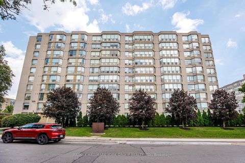 Photo 24 at 301 - 309 Major Mackenzie Drive, Harding, Richmond Hill