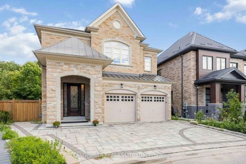 Photo 1 at 71 Meadowsweet Lane, Oak Ridges Lake Wilcox, Richmond Hill