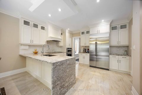 Photo 12 at 71 Meadowsweet Lane, Oak Ridges Lake Wilcox, Richmond Hill