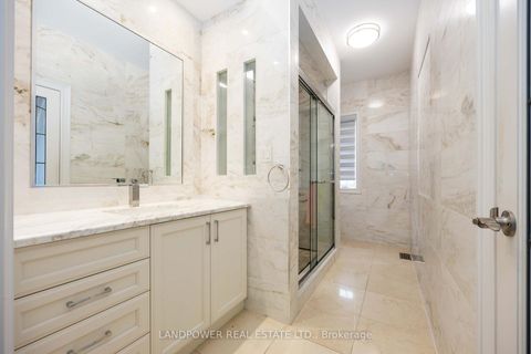 Photo 25 at 71 Meadowsweet Lane, Oak Ridges Lake Wilcox, Richmond Hill