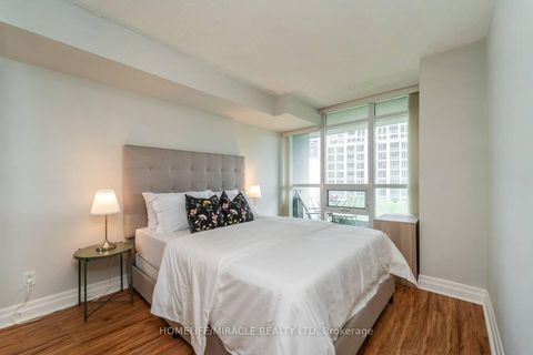 Photo 6 at 502 - 215 Fort York Boulevard, Waterfront Communities C1, Toronto