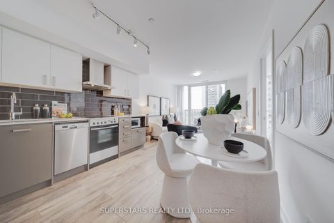 Photo 3 at 702 - 125 Redpath Avenue, Mount Pleasant West, Toronto