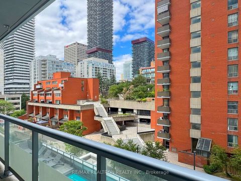 Photo 19 at 518 - 50 Dunfield Avenue, Mount Pleasant West, Toronto