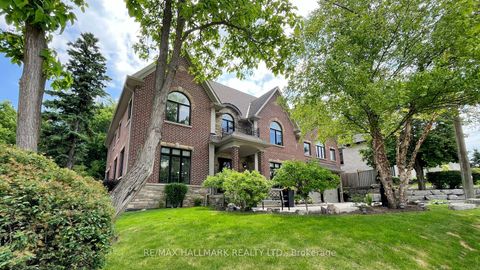 Photo 4 at 83 Hambly Avenue, King City, King