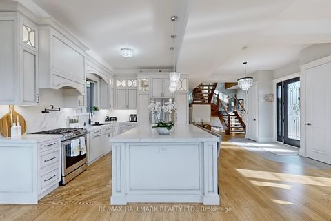 Photo 13 at 83 Hambly Avenue, King City, King