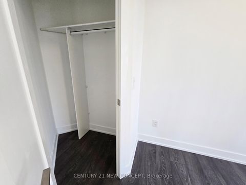 Photo 9 at 1033 - 5 Mabelle Avenue, City Centre West, Toronto