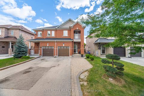 Photo 1 at 167 Terra Road, East Woodbridge, Vaughan