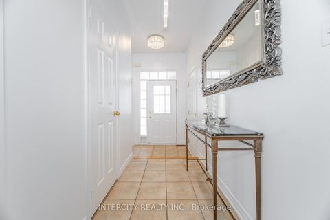 Photo 4 at 167 Terra Road, East Woodbridge, Vaughan