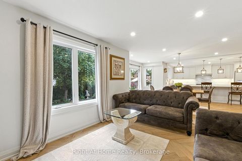 Photo 18 at 230 Poole Drive, RO River Oaks, Oakville