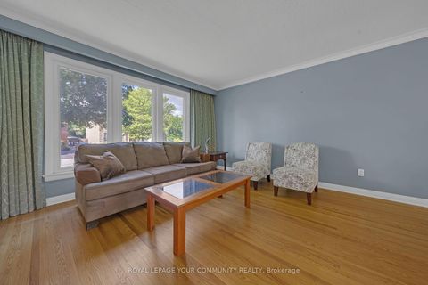 Photo 3 at 9 Theresa Avenue, Newtonbrook West, Toronto
