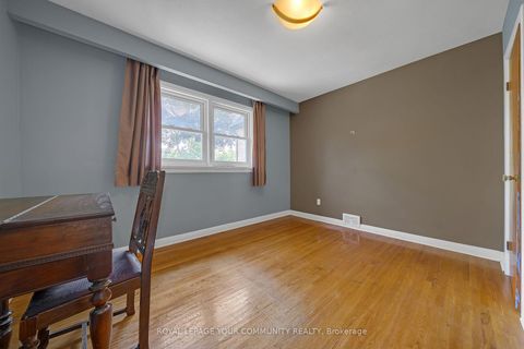 Photo 11 at 9 Theresa Avenue, Newtonbrook West, Toronto