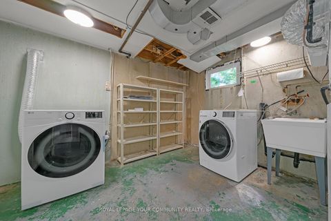 Photo 17 at 9 Theresa Avenue, Newtonbrook West, Toronto