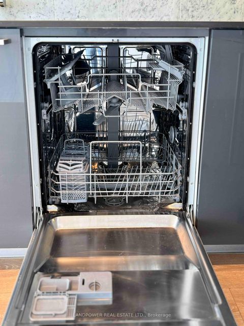 Photo 18 at 3502 - 115 McMahon Drive, Bayview Village, Toronto