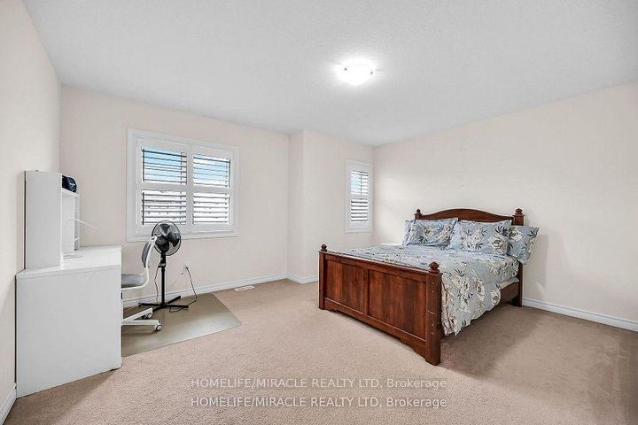 Photo 18 at 3 Aldgate Avenue, Stoney Creek Mountain, Hamilton