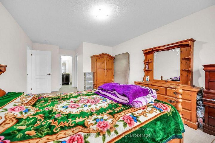 Photo 23 at 3 Aldgate Avenue, Stoney Creek Mountain, Hamilton