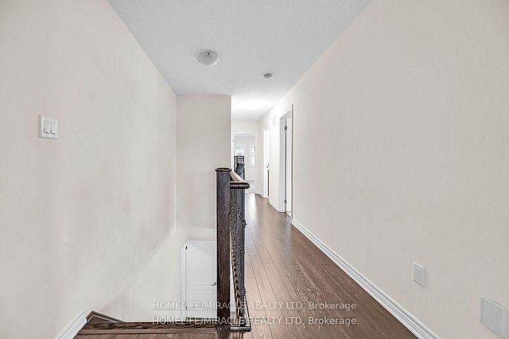 Photo 26 at 3 Aldgate Avenue, Stoney Creek Mountain, Hamilton