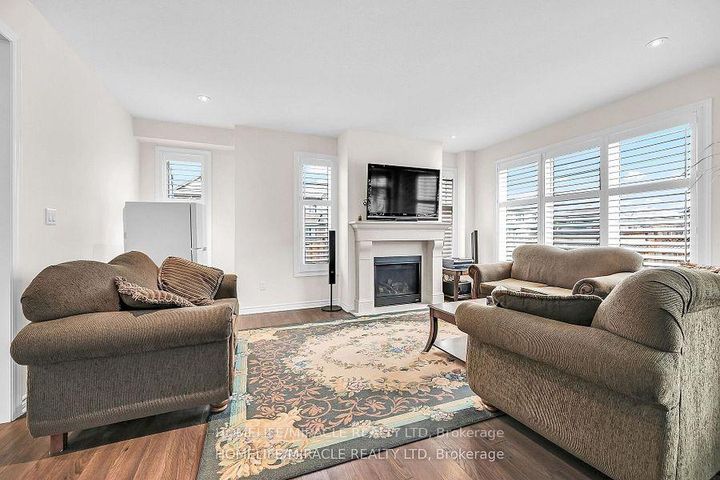 Photo 28 at 3 Aldgate Avenue, Stoney Creek Mountain, Hamilton