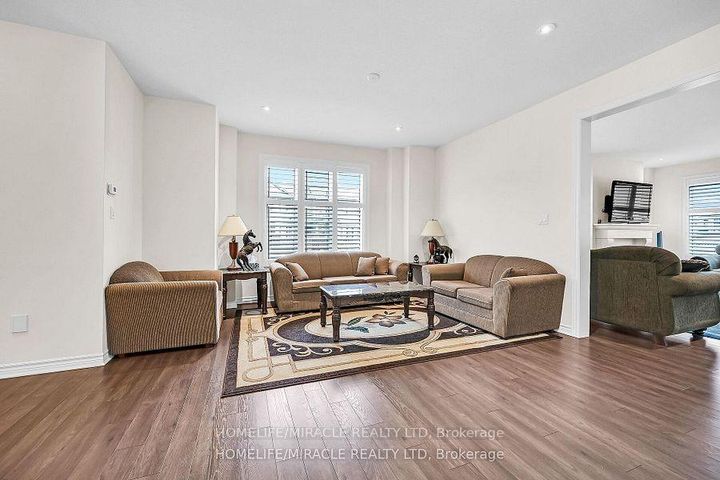 Photo 36 at 3 Aldgate Avenue, Stoney Creek Mountain, Hamilton